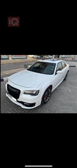 كرايسلر 300